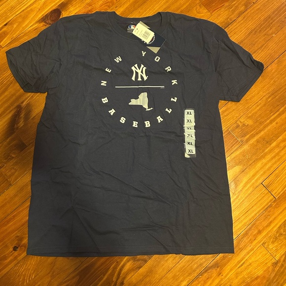 NWT Authentic NY Yankees Men’s T Shirt - Picture 1 of 5